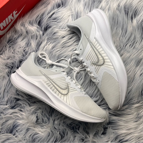 Nike Downshifter 11 - Picture 2 of 6